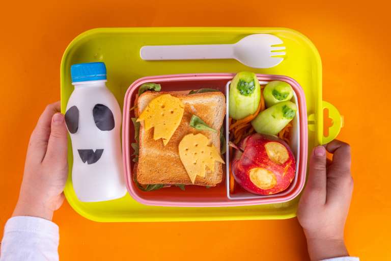 Bekal anak sekolah roti buah