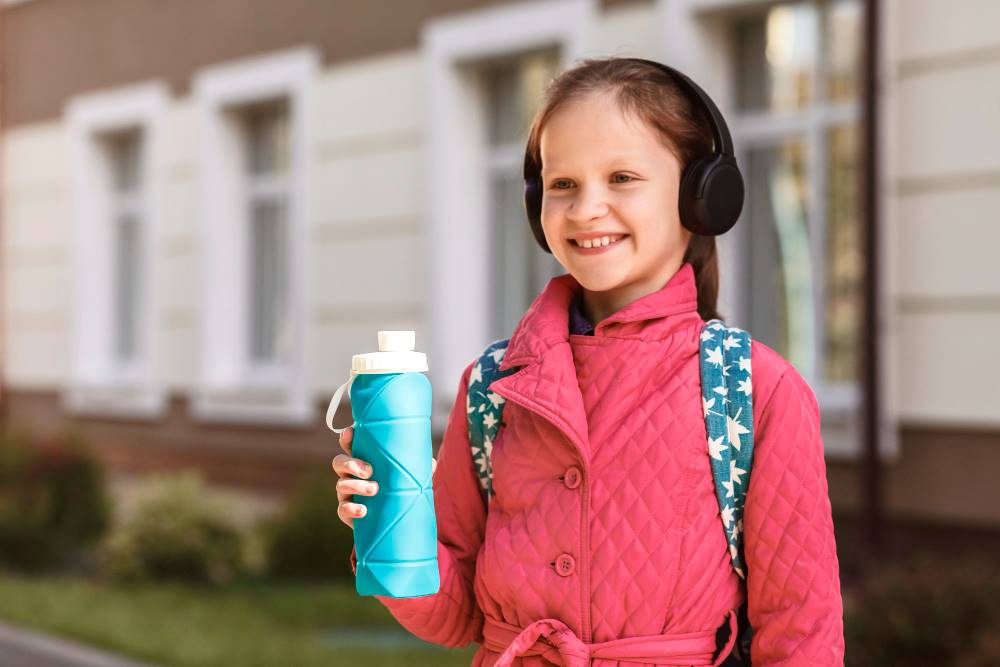 Botol Minum : Pilih Dengan Sedotan, Praktis dan Mudah untuk Si Kecil!