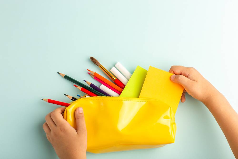Tempat Pensil : Kotak Pensil Kesenangan dan Kedisiplinan Anak